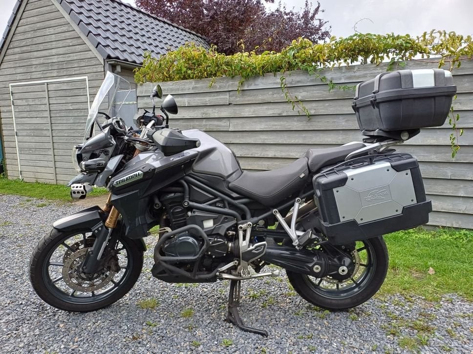 NETTE TRIUMPH TIGER EXPLORER 1215 INCL. KOFFERSET ALARM ETC, 1215 cc, Motorrijbewijs A, Bedrijf, Meer dan 35 kW