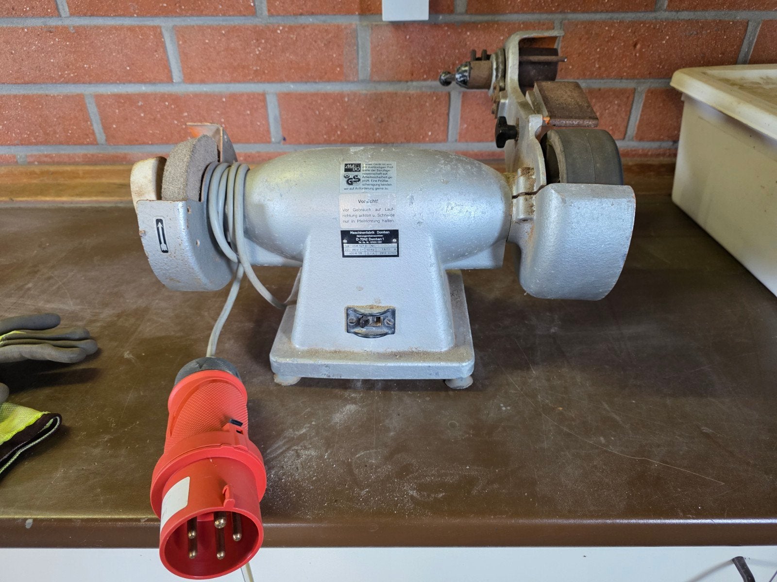 Mado USM 527 Slijpmachine - Wat u ziet is wat u koopt, Ophalen of Verzenden, Gebruikt, 1000 watt of meer, Werkbankslijpmachine