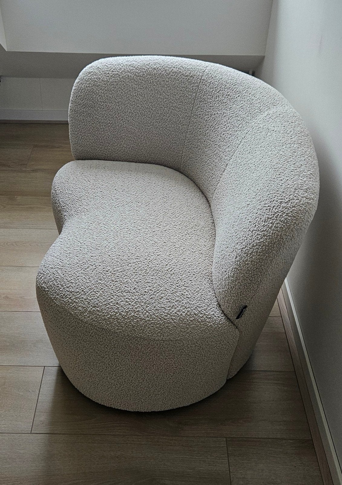 Woood fauteuil Stone Crème bouclé stof met leuning links, Ophalen, 75 tot 100 cm, Zo goed als nieuw, Modern, Organisch