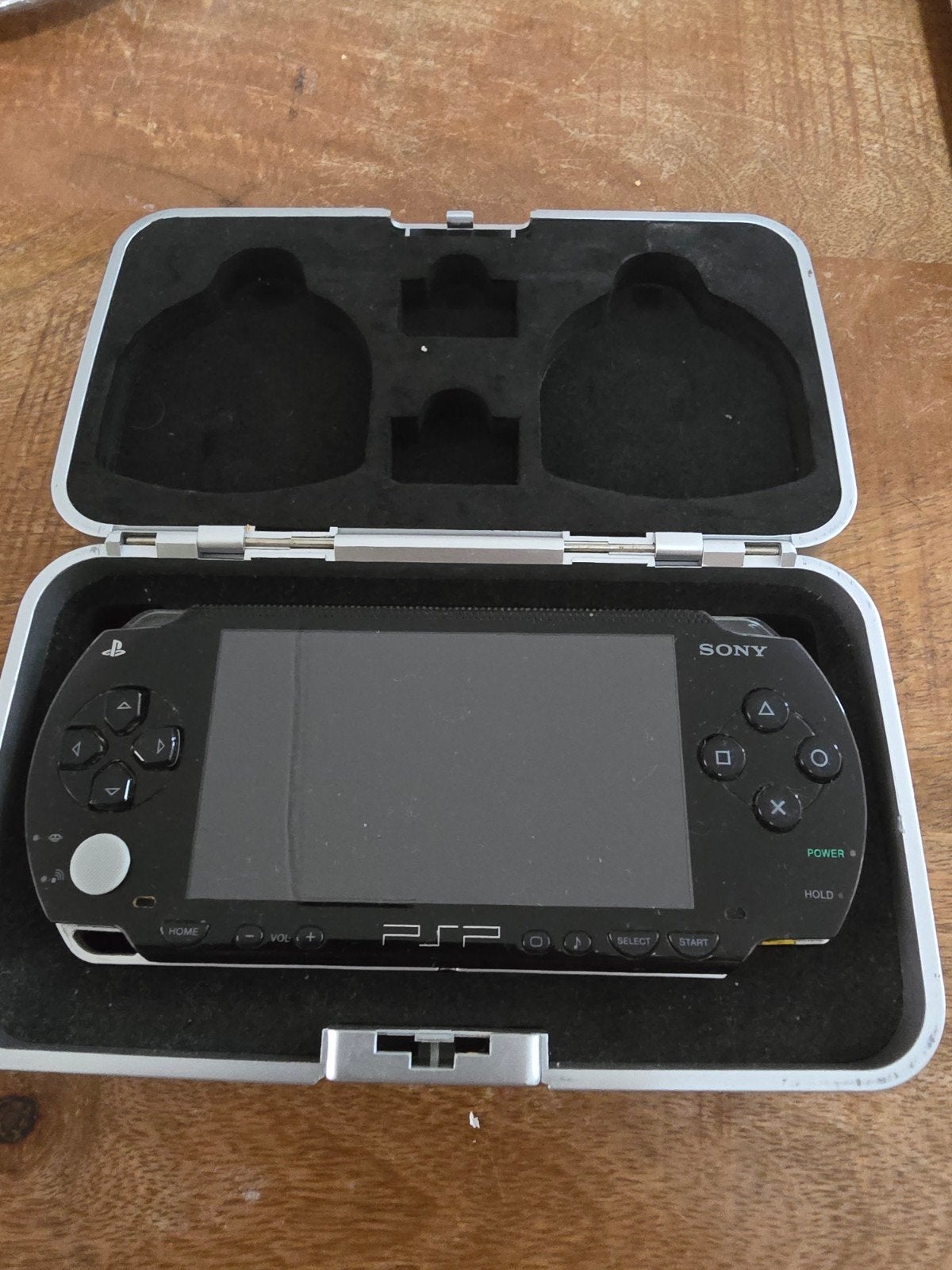 Sony PSP 1000 - Console werkt, adapter ontbreekt, Spelcomputers en Games, Spelcomputers | Sony PSP, Ophalen of Verzenden, Gebruikt