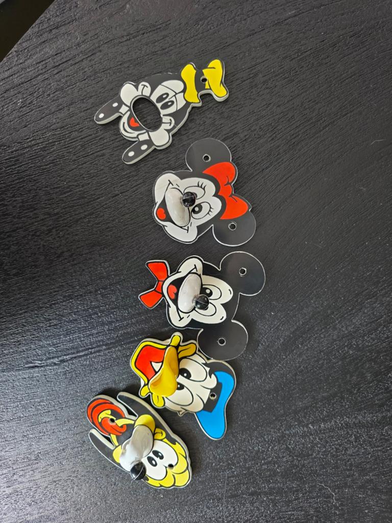 Originele jaren 70 Disney kledinghaakjes - echte vintage, Verzamelen, Disney, Ophalen of Verzenden, Beeldje of Figuurtje