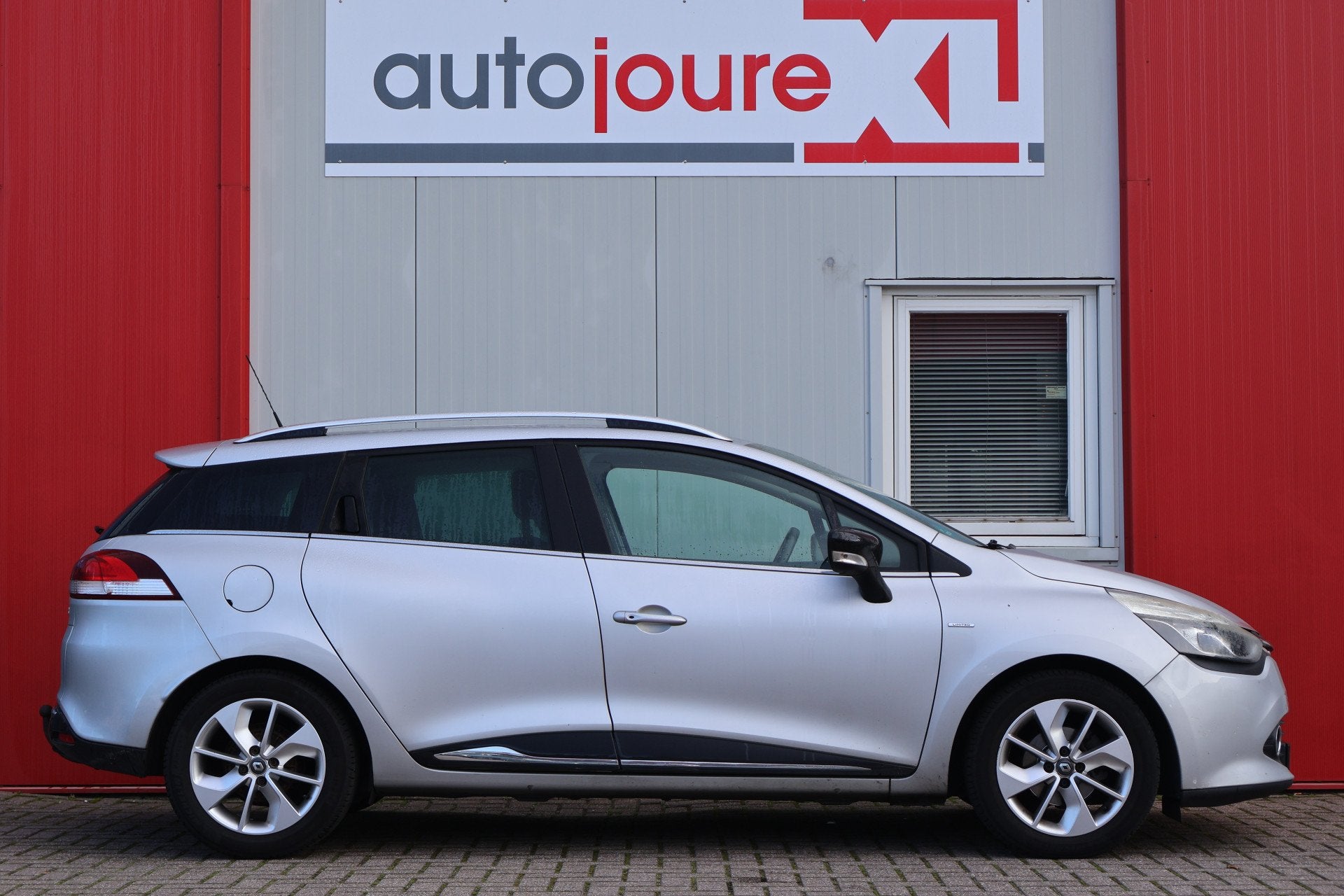 Renault Clio Estate 1.5 dCi ECO Limited | Climate Control |, Auto's, Voorwielaandrijving, Stof, Gebruikt, 4 cilinders