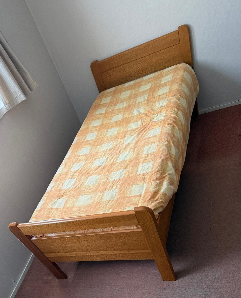 seniorenbed, 200 x 90, Ophalen, Gebruikt, 90 cm, Eenpersoons