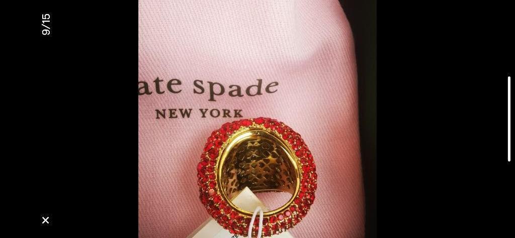 Mooie ring van Kate Spade New York, Sieraden, Tassen en Uiterlijk, Ringen, Met kristal, Overige materialen, Nieuw, Ophalen of Verzenden