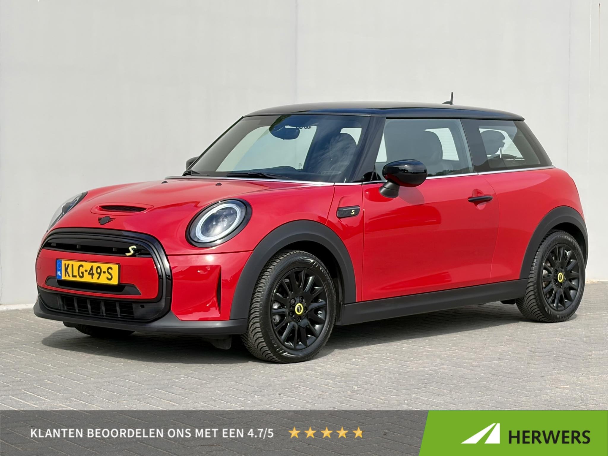 MINI Electric Classic 33 kWh / SOH 95% / All Season banden /