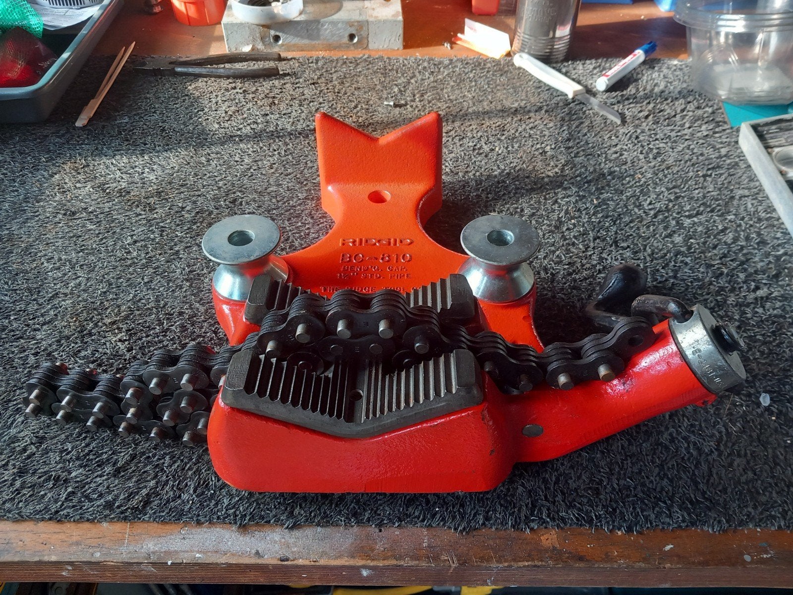 RIDGID Pijpklem kettingklem buisklem pijpenklem bankschroef, Ophalen, Zo goed als nieuw, 170 cm of meer, Bankschroef