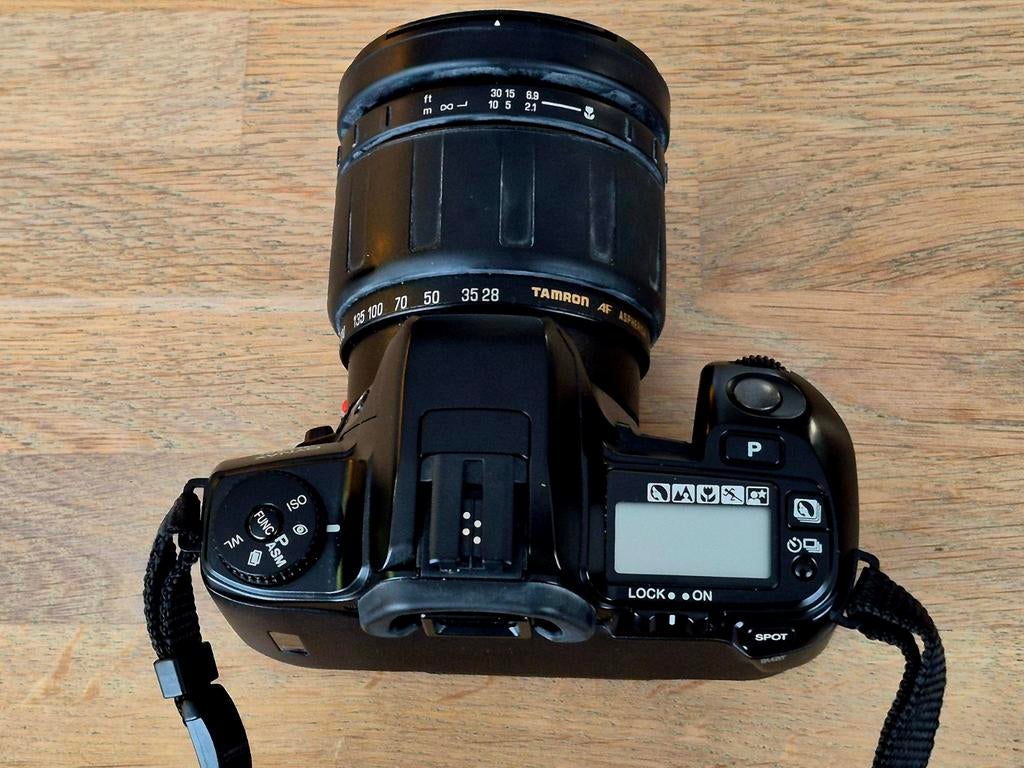 Minolta Dynax 404si, Audio, Tv en Foto, Fotocamera's Analoog, Ophalen of Verzenden, Spiegelreflex, Minolta