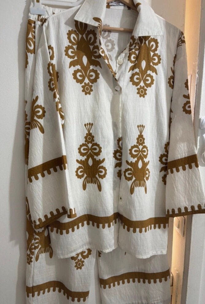 Prachtige set, Kleding | Dames, Kostuum of Pak, Overige kleuren, Verzenden, Maat 42/44 (L)