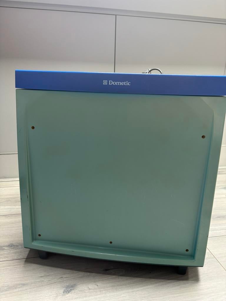 Dometic camping koelbox op wielen, Caravans en Kamperen, Ophalen, Gebruikt, Koelbox, Elektrisch