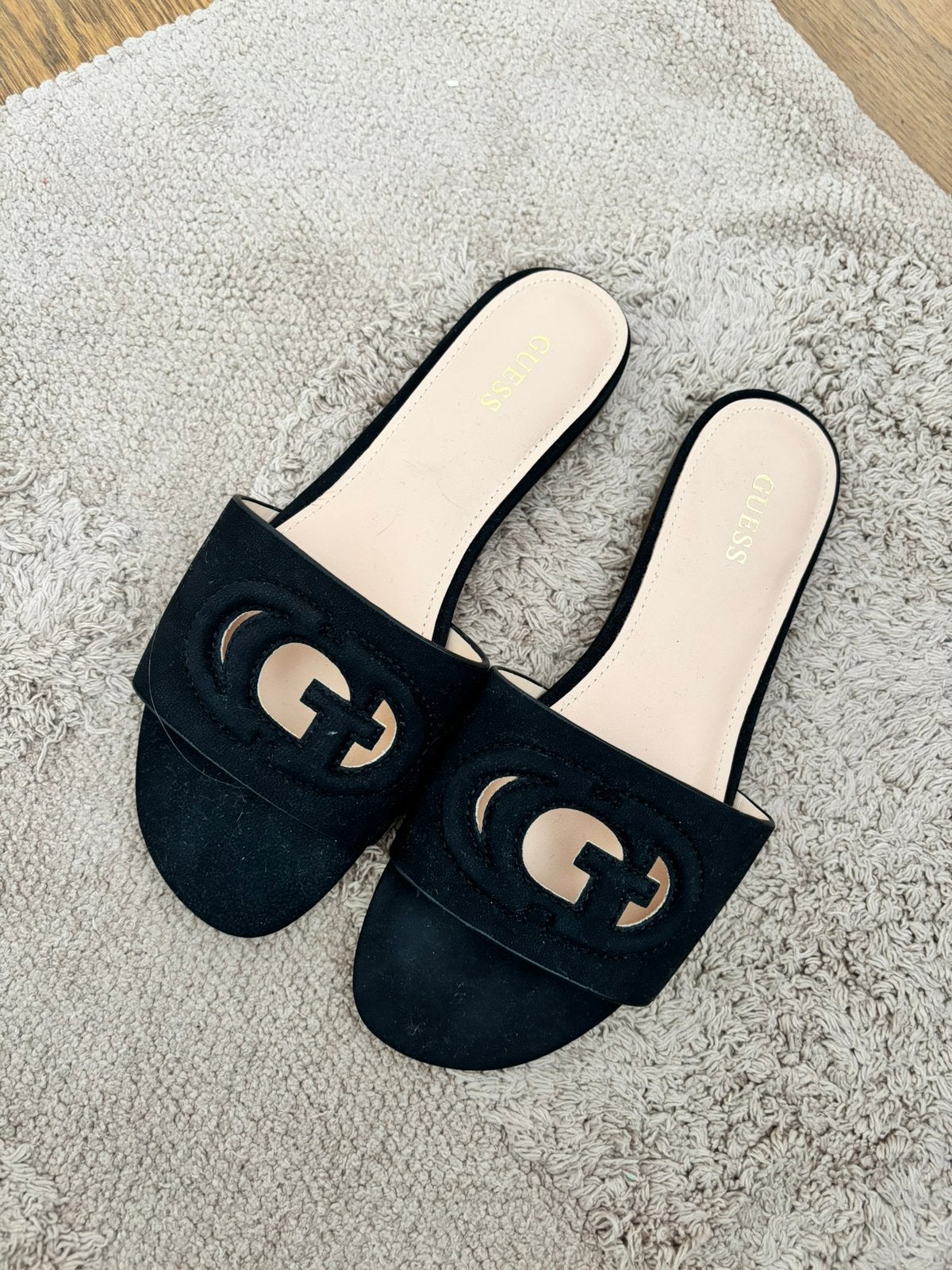 Guess slippers, Kleding | Dames, Schoenen, Ophalen of Verzenden, Nieuw