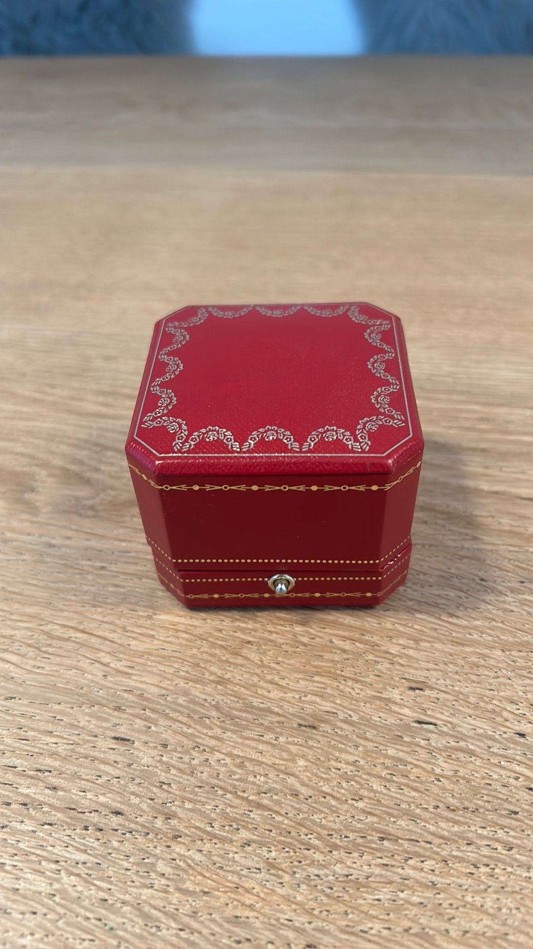 Sieradendoos / ringdoosje van Cartier, Sieraden, Tassen en Uiterlijk, Beautycases, Zo goed als nieuw, Rood, Ophalen of Verzenden