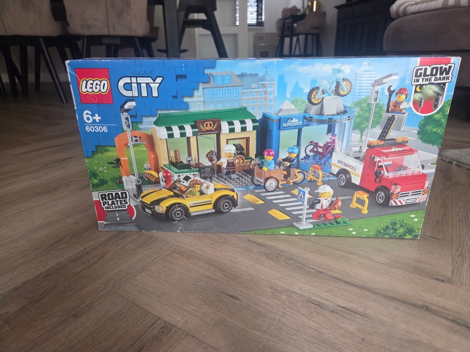 LEGO City 60306 Winkelstraat met wegplaten, Ophalen of Verzenden