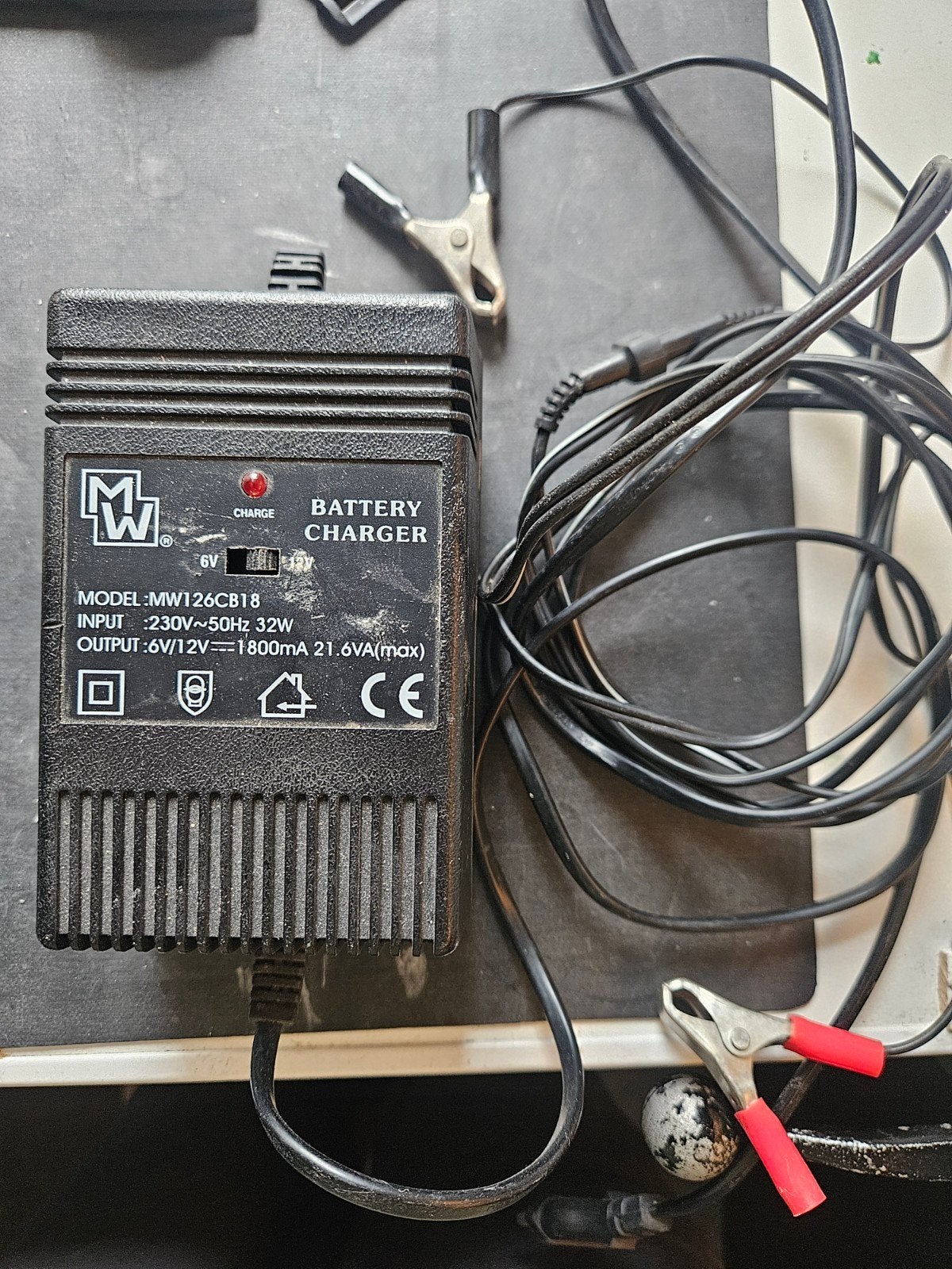 Acculader voor 6 en 12v loodaccus, Ophalen of Verzenden, Gebruikt