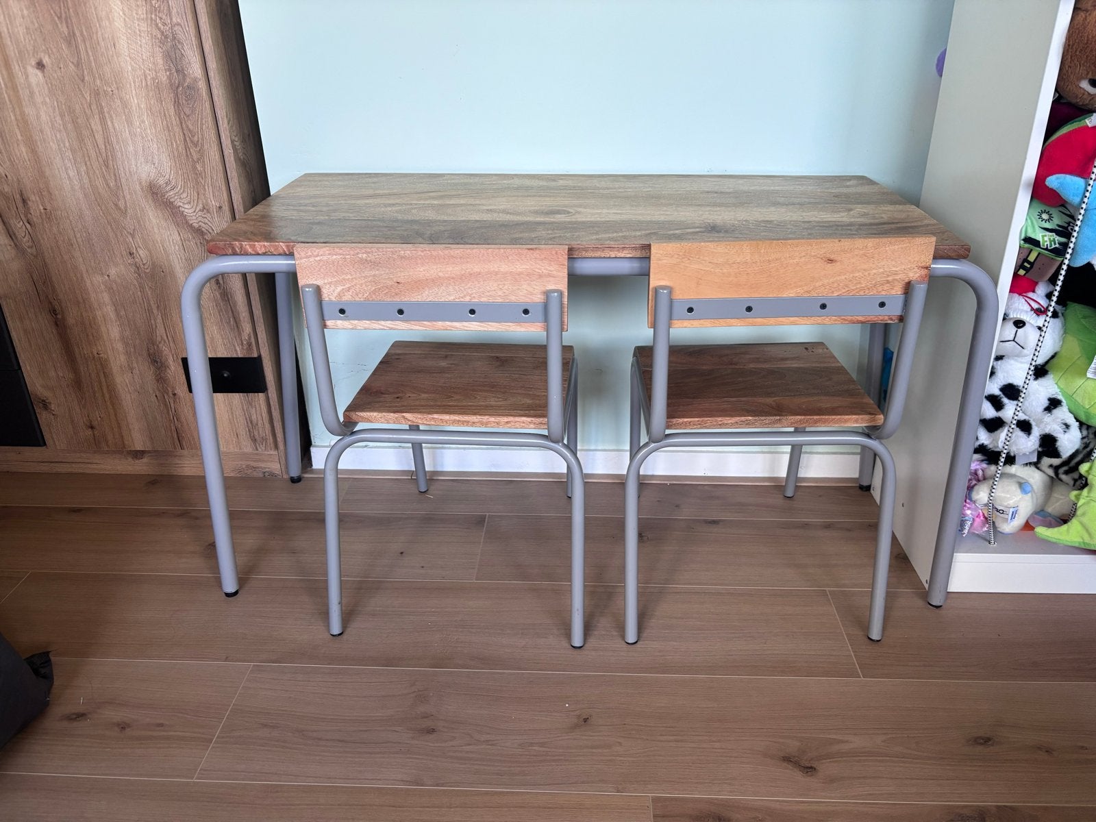 Vintage schoolbankje met twee stoeltjes, Huis en Inrichting, Gebruikt, 100 tot 150 cm, Tot twee personen, Rechthoekig