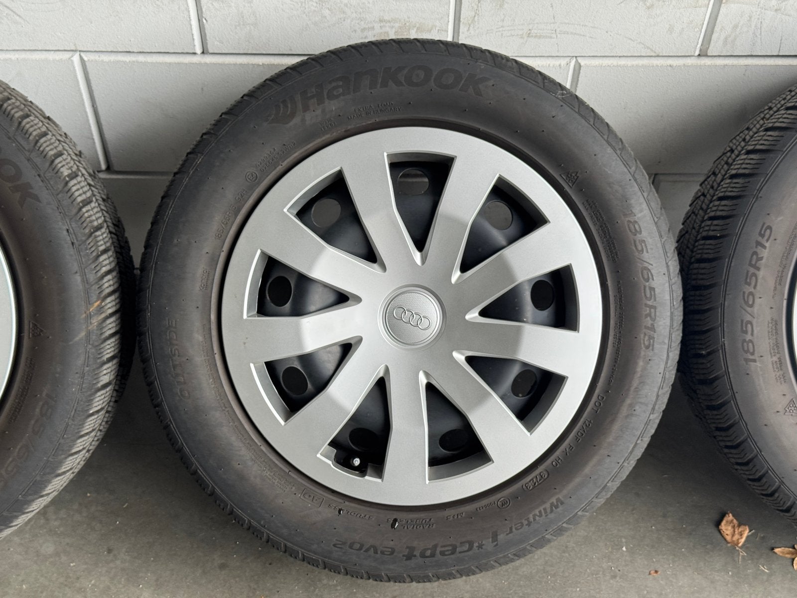 ️15” Originele Audi A1 Velgen + Hankook Winterbanden 185/65/, 15 inch, Banden en Velgen, 185 mm, Winterbanden