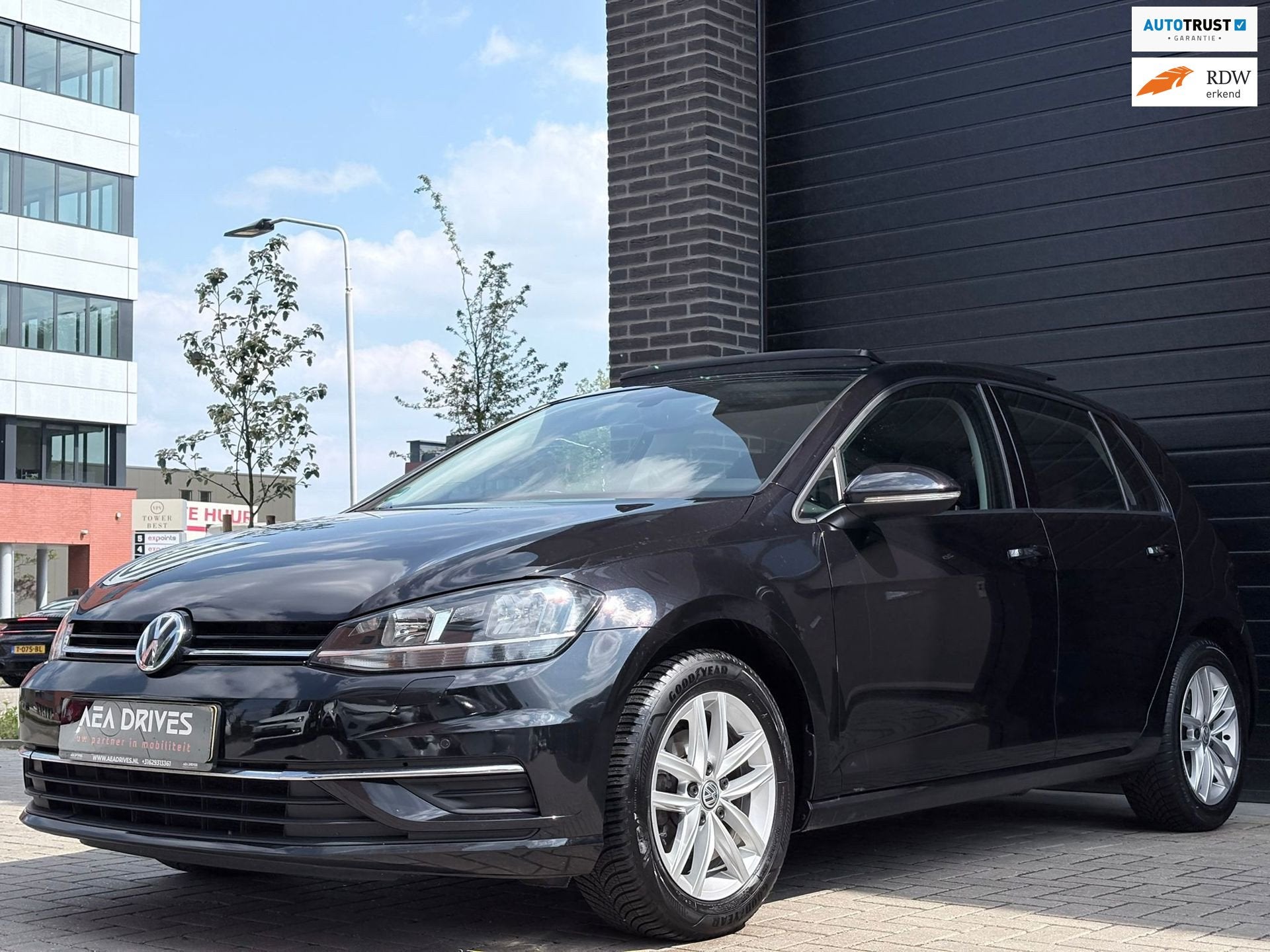 Volkswagen GOLF 1.0 TSI Comfortline| Bouwjaar 2017 | Panoram, Stof, Zwart, Bedrijf, Handgeschakeld