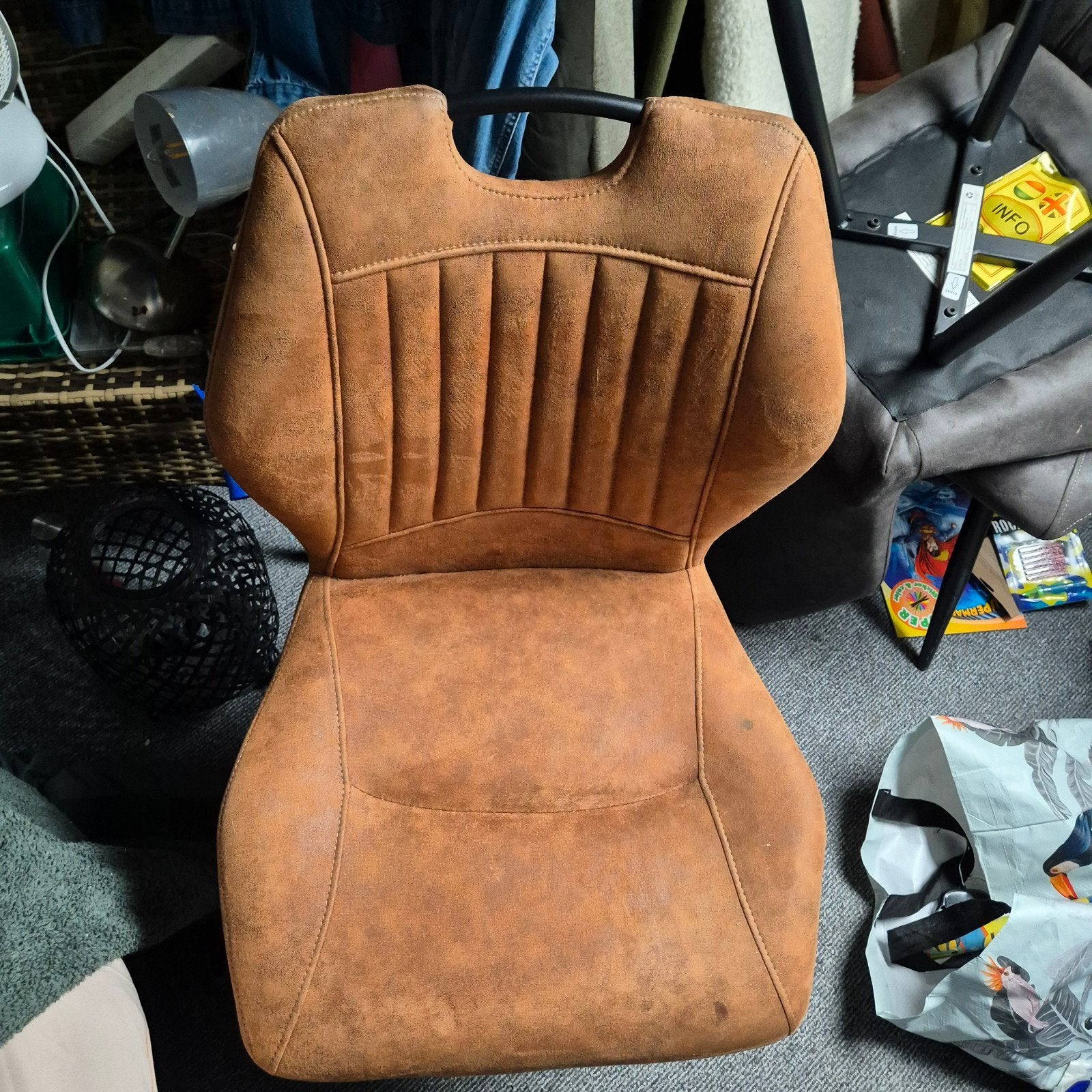 4 Stoelen: 2 Antraciet, 2 cognac - Gebruikt met klein vlekje, Ophalen, Gebruikt, Overige kleuren, Vier