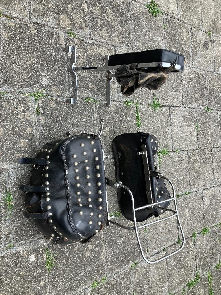 Leren tassen incl. sissybar en bagagerek, Motoren, Ophalen, Gebruikt