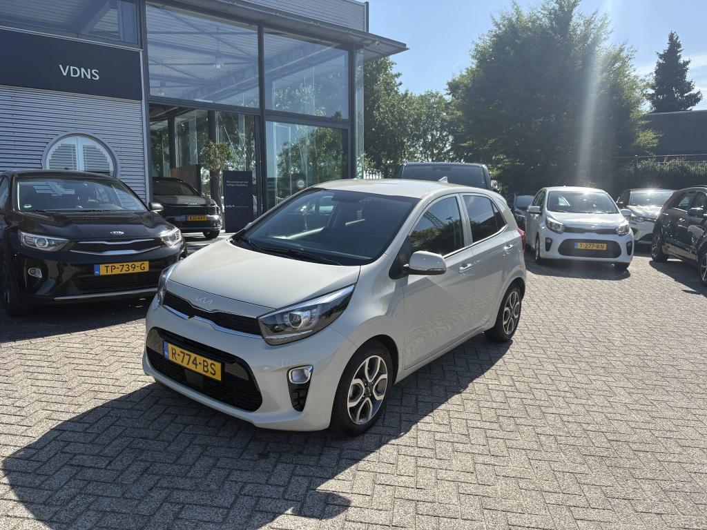 Kia Picanto 1.0 DPi DynamicPlusLine Camera | LM Velgen | Nav, Auto's, Kia, Stof, Gebruikt, 4 stoelen, Handgeschakeld