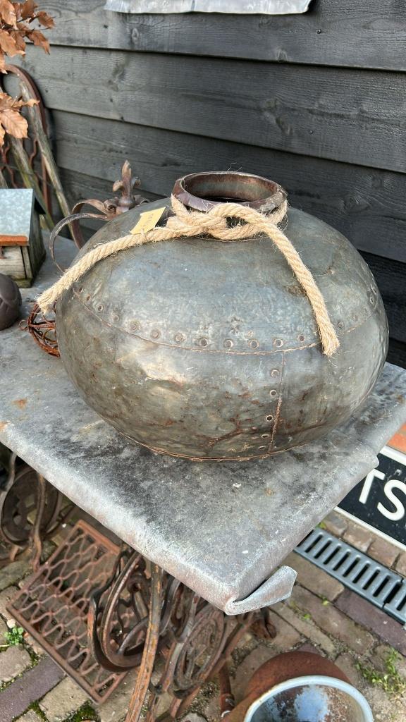 Ijzeren waterkruik (1), Ophalen of Verzenden, Nieuw, Grijs, Metaal