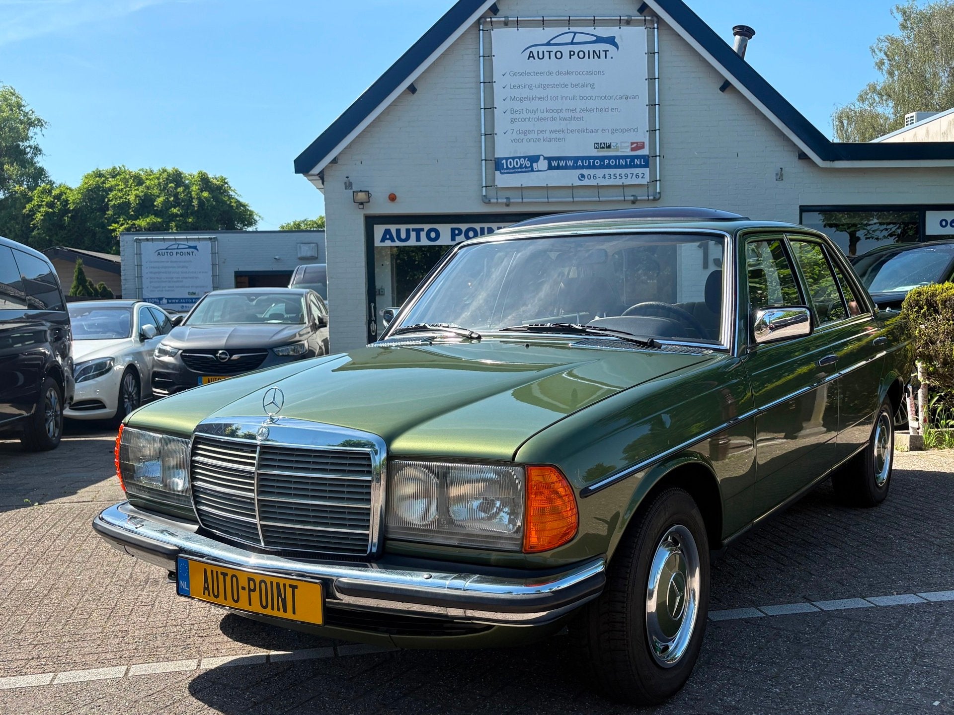 Mercedes-Benz 200-280 (W123) 280 AUTOMAAT/UNIEK MOOI/SCHUIFD, Auto's, Automaat, 1486 kg, Achterwielaandrijving, Gebruikt