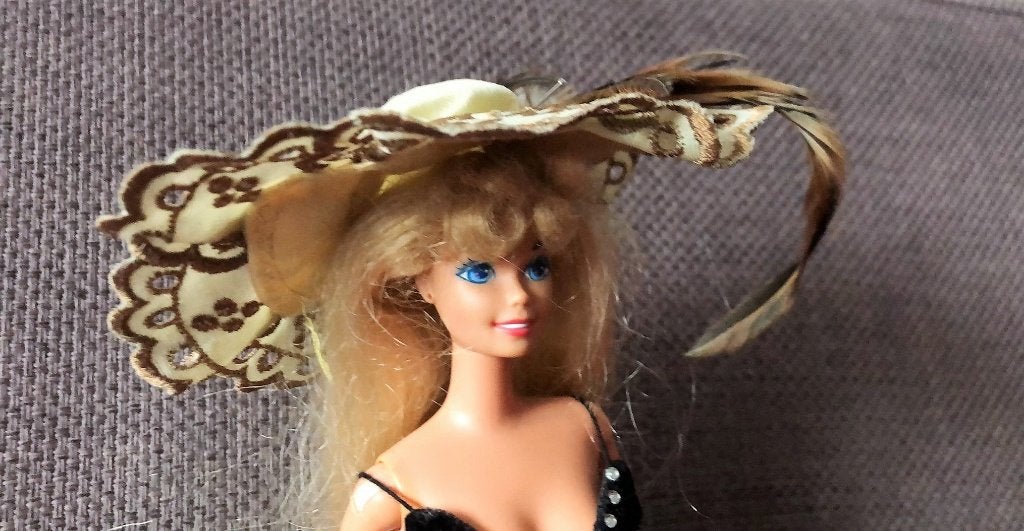 Vintage Miniatuur Hoed Verenhoed Barbie Pop 14 cm, Verzamelen, Ophalen of Verzenden, Accessoires