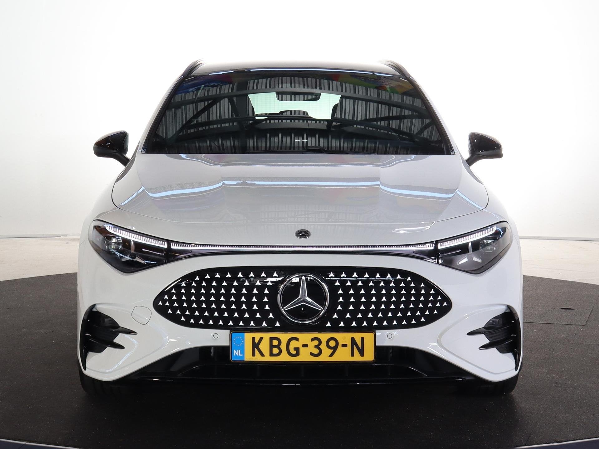 Mercedes-Benz CLA-Klasse Shooting Brake 250+ Business Soluti, Auto's, CLA, Achterwielaandrijving, Zwart, Wit