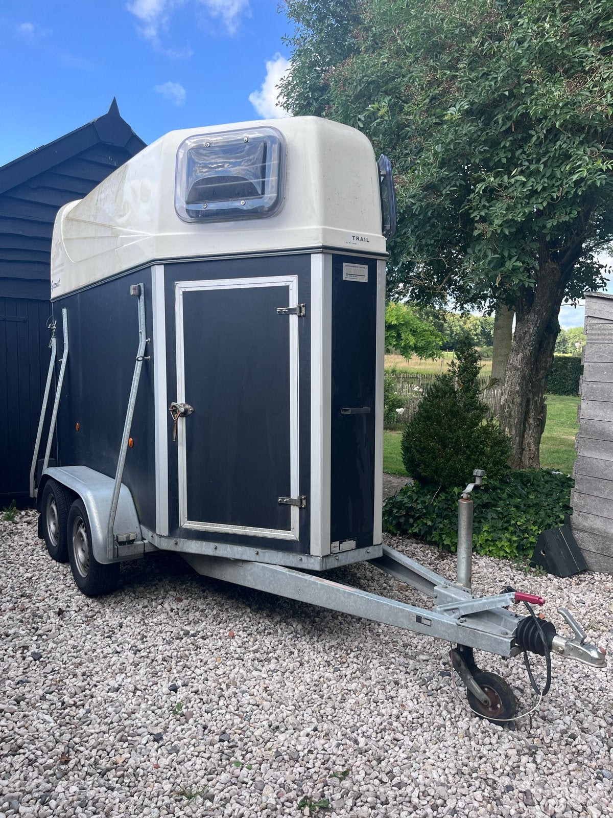 XX trail  1 1/2 paards trailer met nieuwe bodem, Dieren en Toebehoren, Paarden en Pony's | Trailers en Aanhangwagens, Ophalen