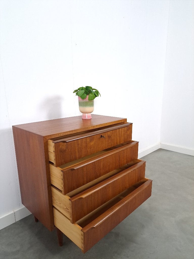 Teak Deense ladekast met 4 lades vintage, Gebruikt, Teakhout, 3 of 4 laden, Scandnavisch, vintage