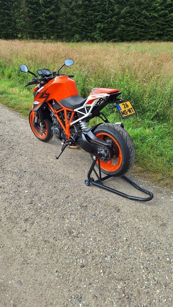 KTM 1290 R Superduke 2016, 2 cilinders, Occasion, Particulier, Meer dan 35 kW