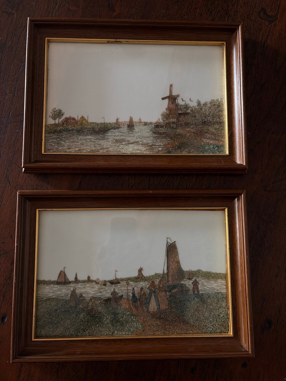 Set van 2 volkskunst schilderijtjes van postzegels, Antiek en Kunst, Kunst | Schilderijen | Klassiek, Landschap, Overige stijlen