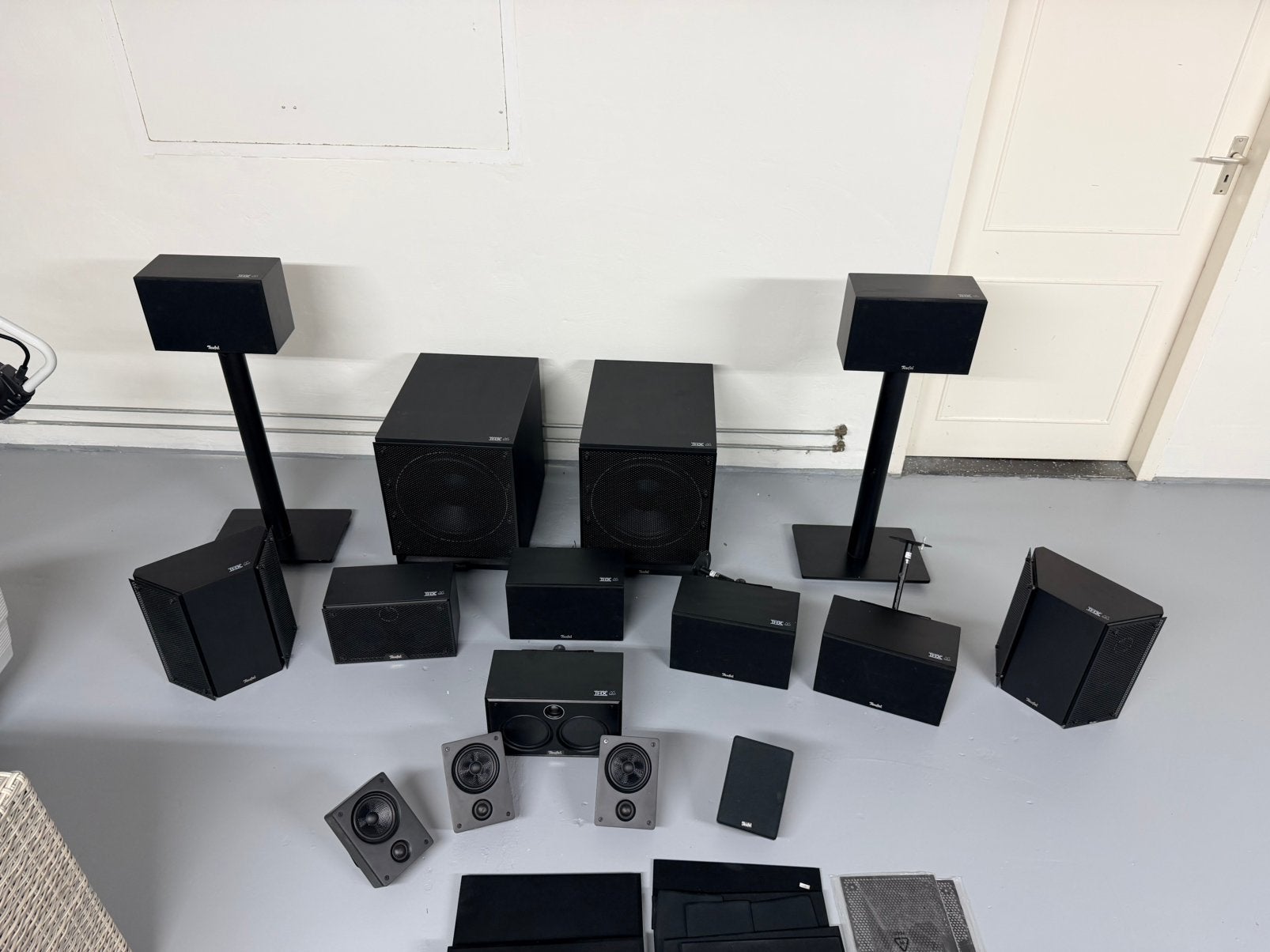 Teufel THX Surroundset met 2 actieve subwoofers + atmos, Gebruikt, Surroundset, Geschikt voor surround/home cinema, Ophalen