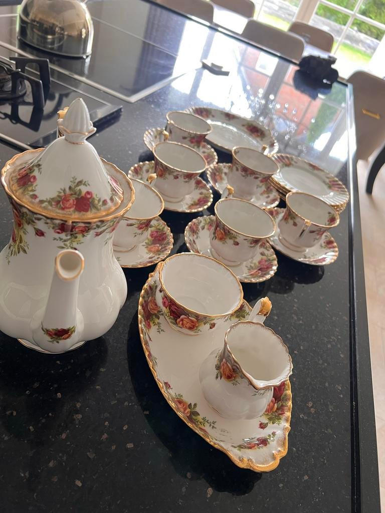 Royal Albert Old Country Roses theeservies, Verzenden