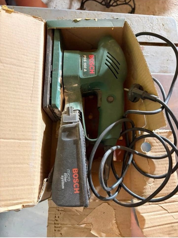 Bosch PSS 150 A Vlakschuurmachine, Ophalen of Verzenden, Gebruikt, Minder dan 600 watt, Vlakschuurmachine