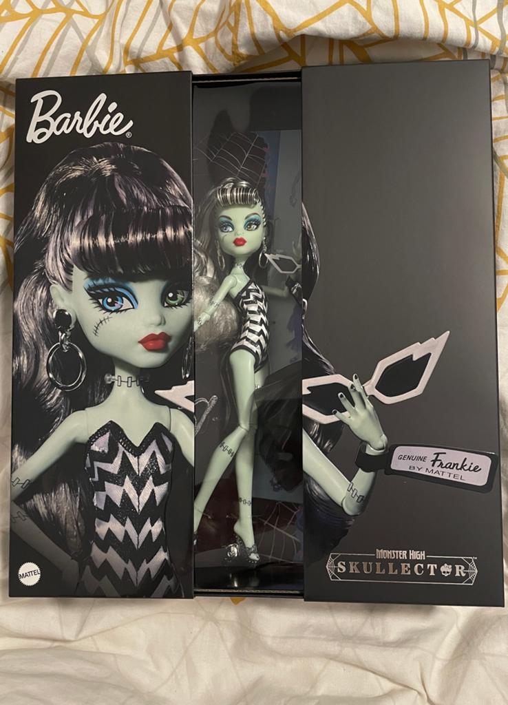 Monster high skullector x barbie, Ophalen of Verzenden, Zo goed als nieuw