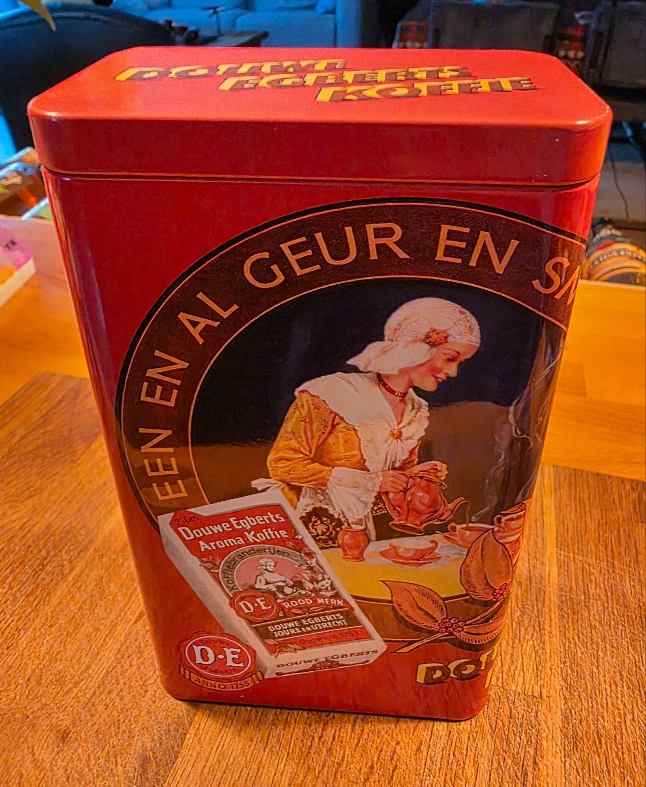 Vintage Douwe Egberts Koffieblik - Rood met dame, Ophalen of Verzenden