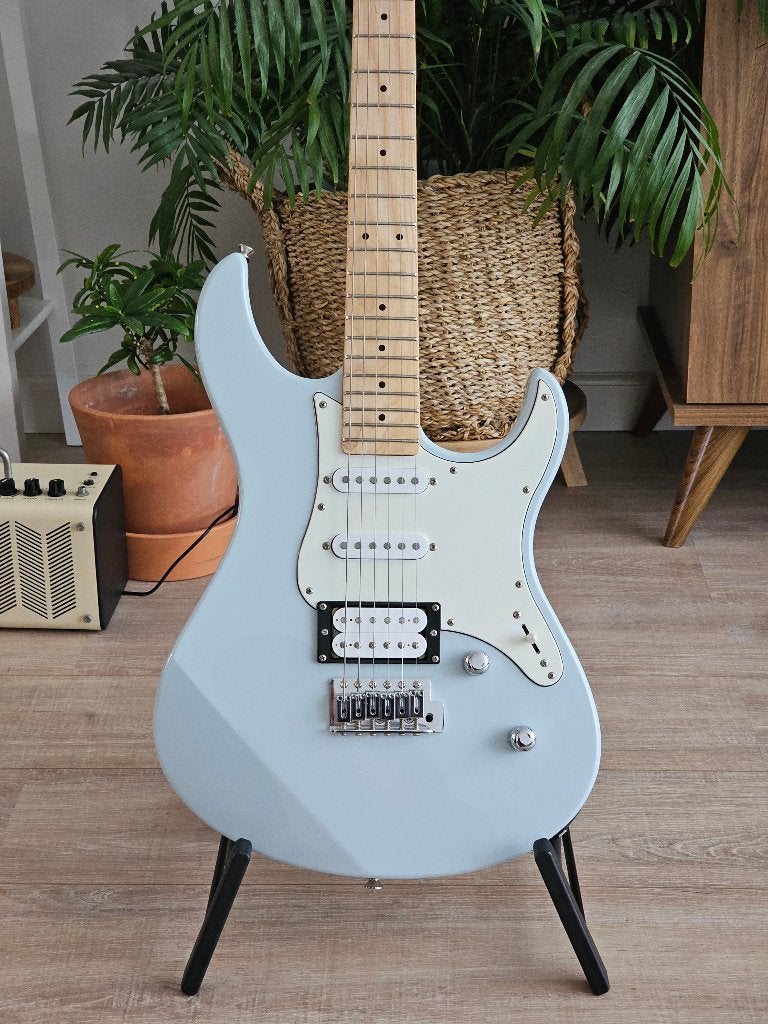 Yamaha Pacifica 112VM II, Ijsblauw, Overige merken, Zo goed als nieuw, Yamaha, Solid body