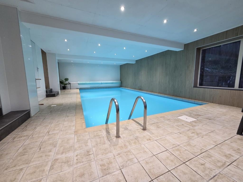 Binnenzwembad, Ardennen 9Pers Chalet, Uitzicht, Natuur, Wifi, Vakantie, Vakantiehuizen | België, 4 of meer slaapkamers, Open haard