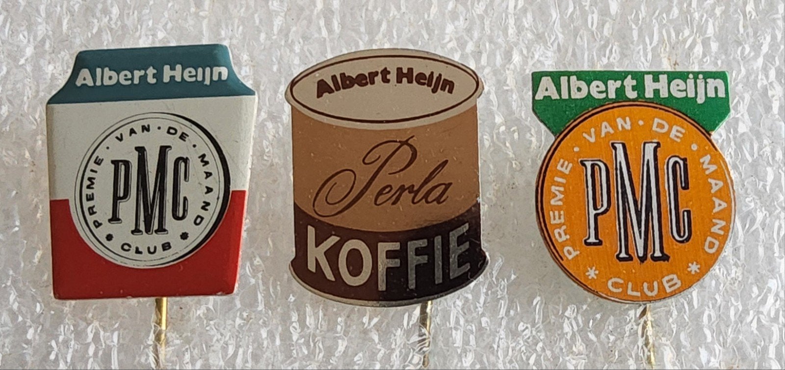 3 Albert Heijn PMC en Perla Koffie Speldjes, Ophalen of Verzenden, Gebruikt, Merk, Speldje of Pin