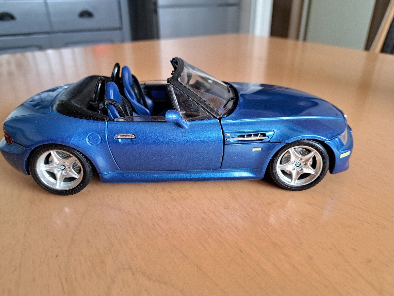 BMW Roadster, Hobby en Vrije tijd, Ophalen of Verzenden, Bburago