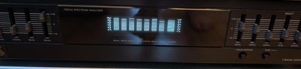 Sony - SEQ-411 Equalizer, Overige merken, Gebruikt, Ophalen of Verzenden, 60 tot 120 watt