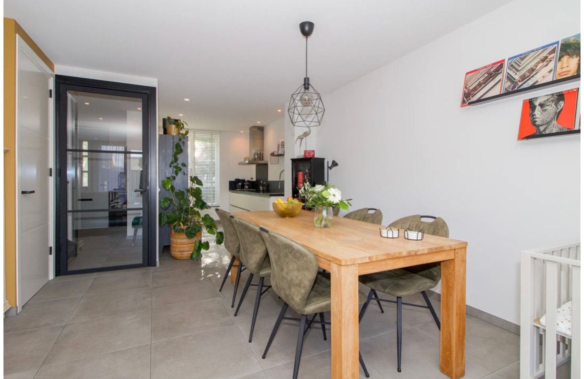 Robuuste houten eettafel - 220x90x80 cm, Huis en Inrichting, Ophalen, Gebruikt, 200 cm of meer, 50 tot 100 cm
