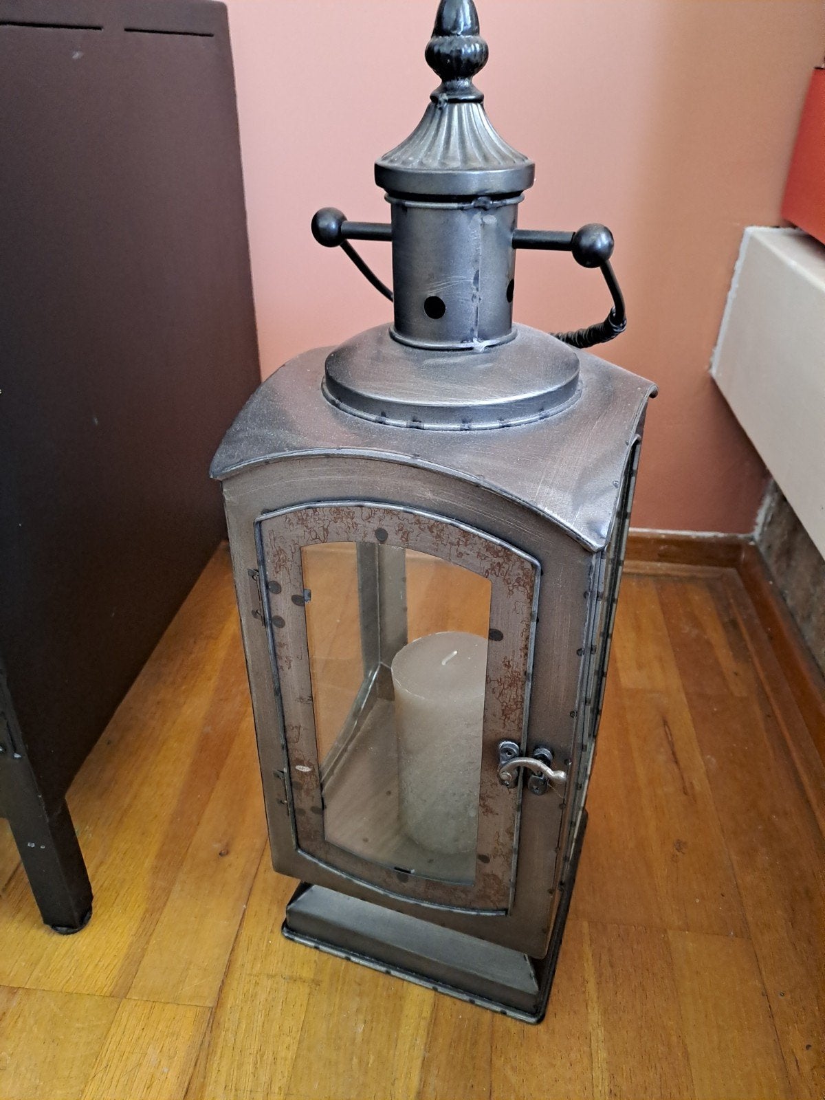 Lantaarn/windlicht met kaars, Ophalen, Zo goed als nieuw, Metaal, 50 tot 75 cm