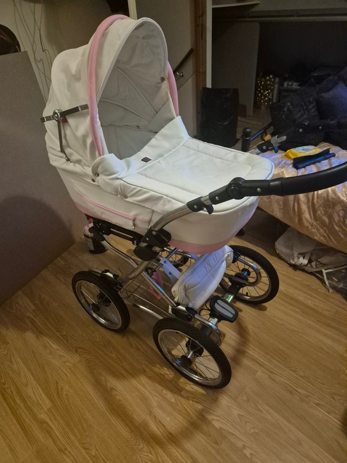 Mooie Turran combiwagen met reiswieg en buggyzit, Ophalen, Met reiswieg