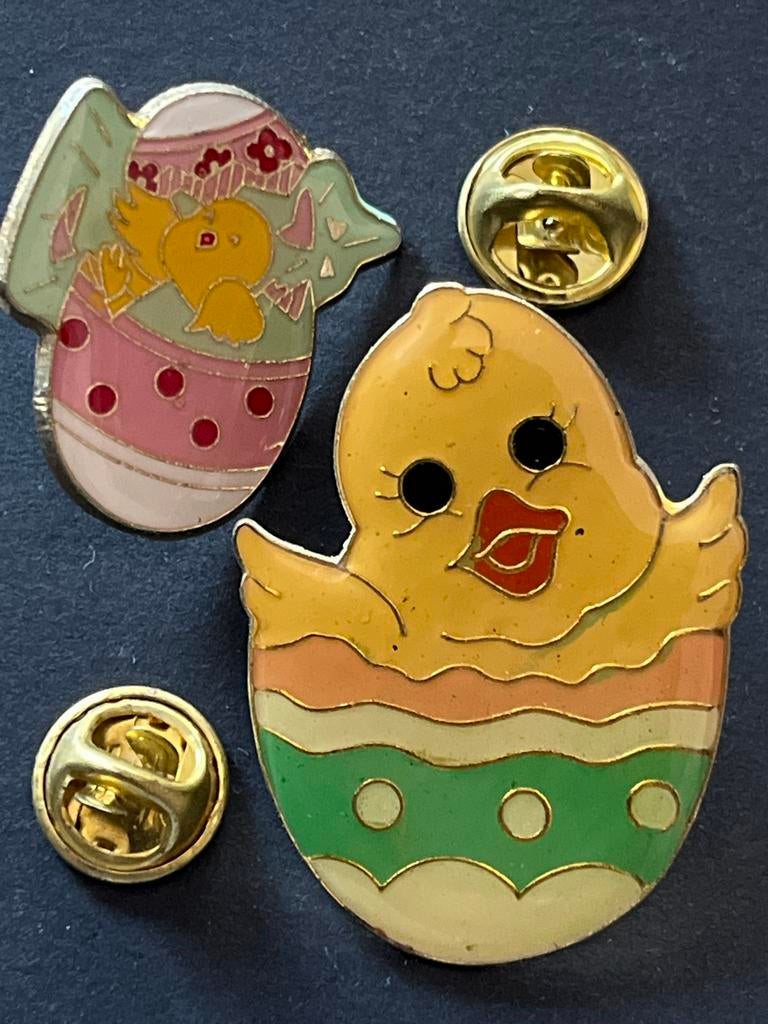 Setje Pasen pins : paasei en kuiken, Diversen, Pasen, Ophalen of Verzenden