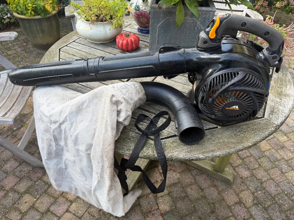 Bladblazer/bladzuiger met versnipperfunctie, Ophalen, Benzine, Gebruikt, Met opvangzak