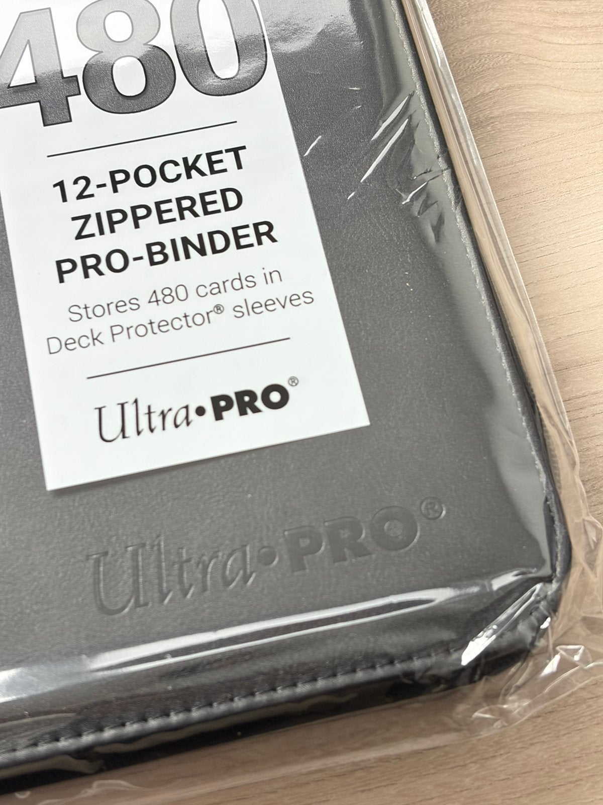 Black Ultra Pro Vivid Pro 12 Pocket Zippered Binder, Ophalen of Verzenden, Zo goed als nieuw