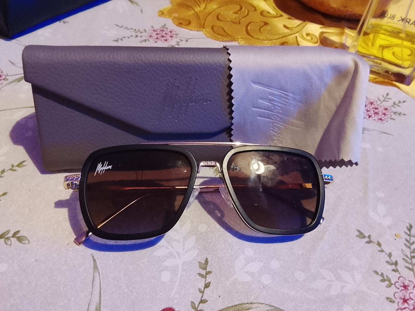 sun glasses original, Ophalen, Nieuw, Bruin, Overige merken