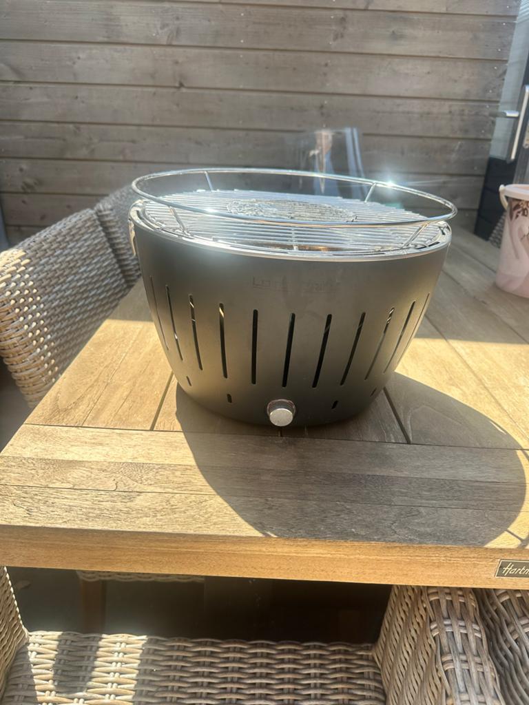 LotusGrill Houtskoolbarbecue - Draagbaar en Rookvrij. Balkon, Tuin en Terras, Ophalen of Verzenden, Gebruikt