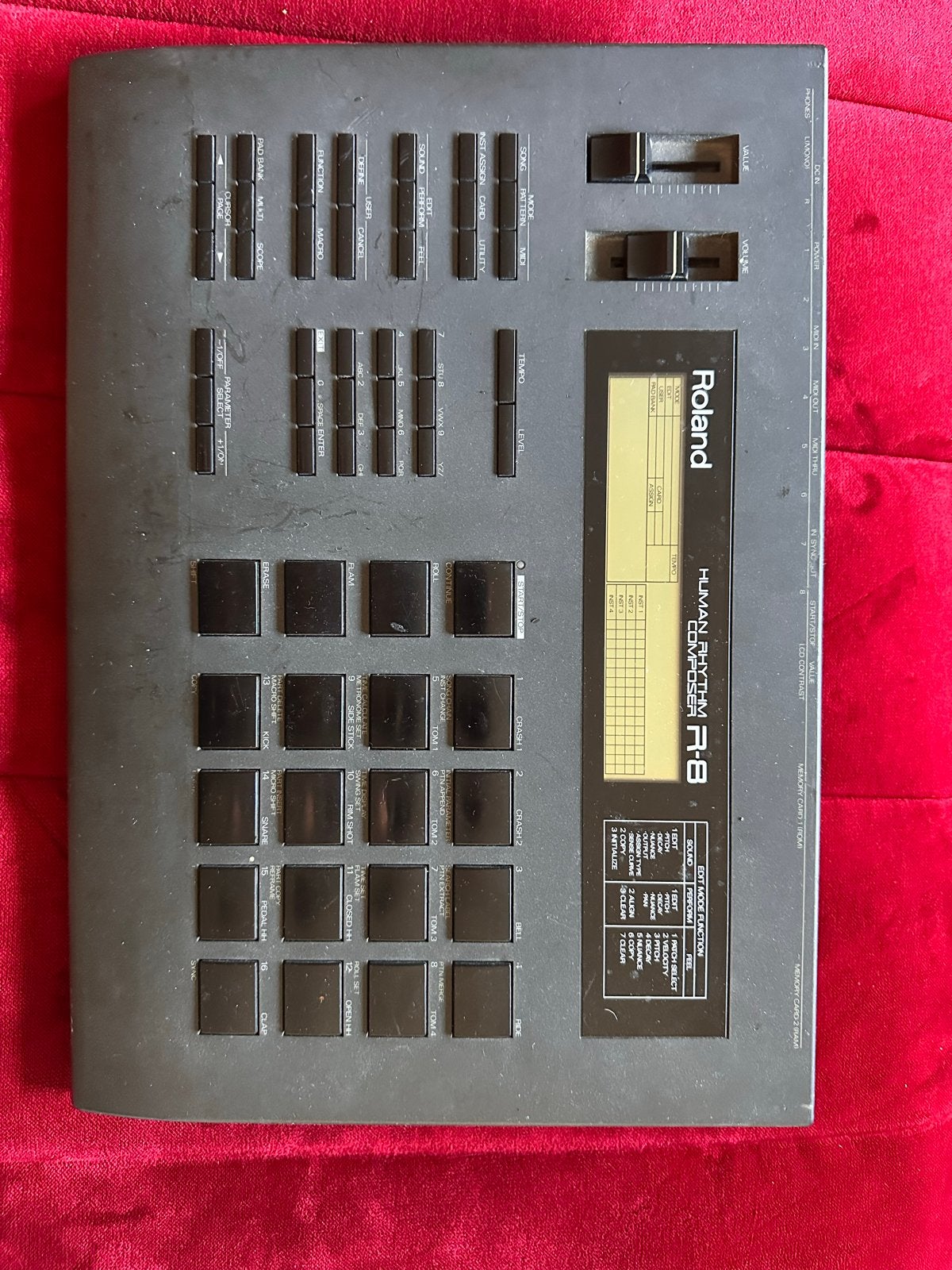 Roland Human Rhythm Composer R-8 - Gebruikt, Gebruikt, Roland, Met midi-aansluiting, Overige aantallen